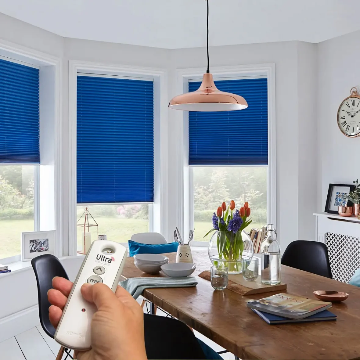 motorised roller blind image